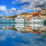 Danoa Ciovo * Trogir